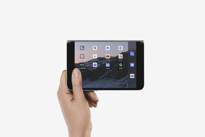 detalles surface duo microsoft in hand 2 700x467 c