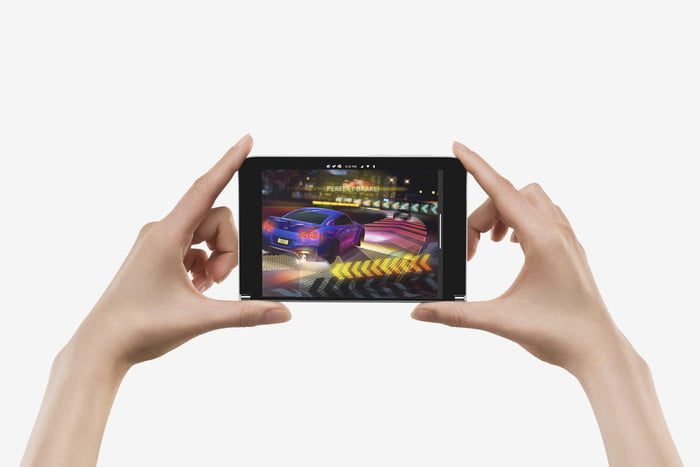 detalles surface duo microsoft in hand 3 700x467 c