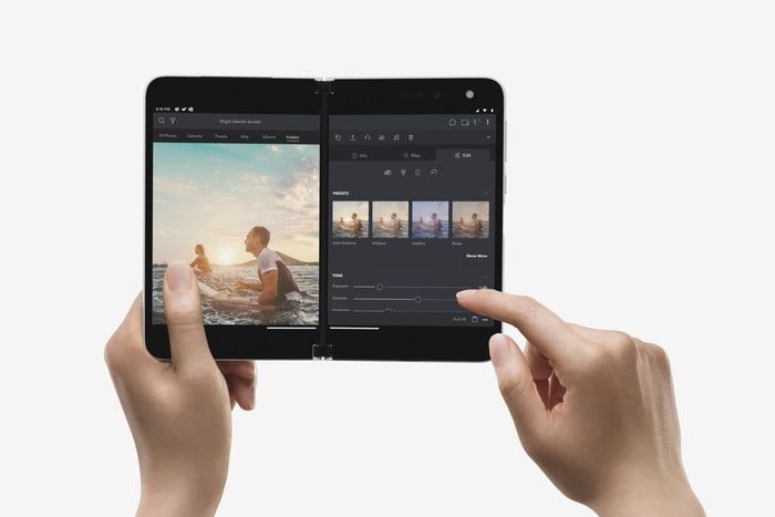 detalles surface duo microsoft in hand 4 700x467 c
