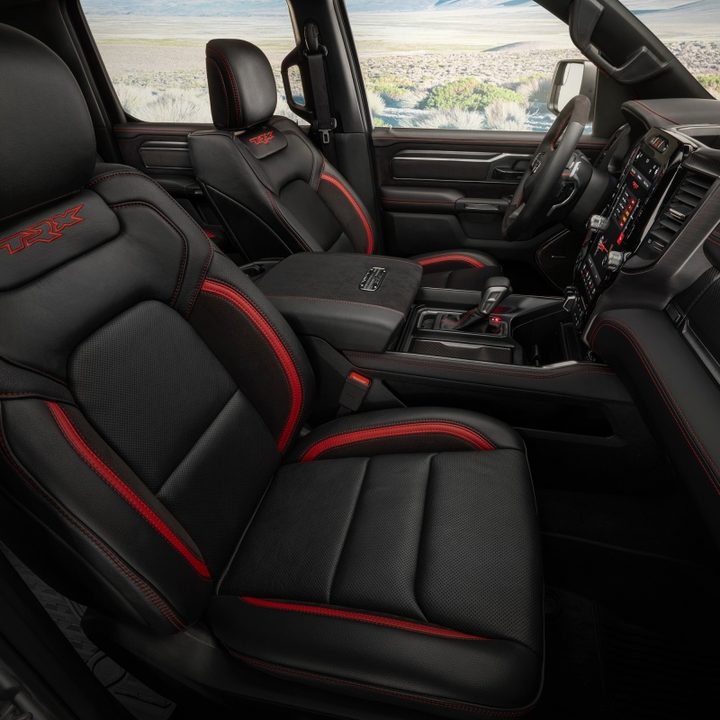 ram lanzamiento camioneta trx 2021 1500 interior