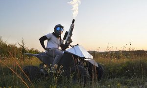 fanatico tesla propia cyberquad