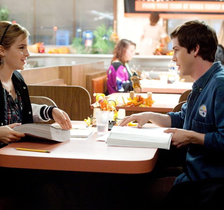 Escena de The Perks of Being a Wallflower, una de las mejores películas LGBTQ en Netflix