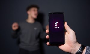TikTok ya habría cerrado acuerdo para su venta en EEUU