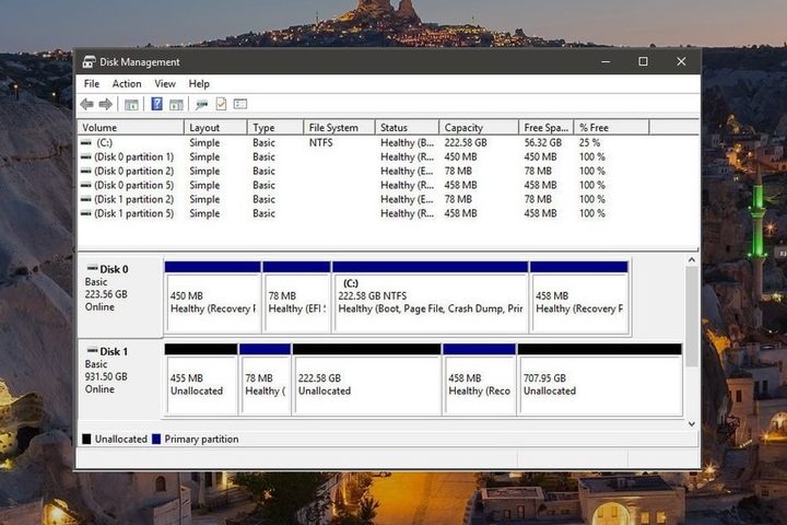 Menú de Administración de discos para aprender a cómo compartir un disco duro