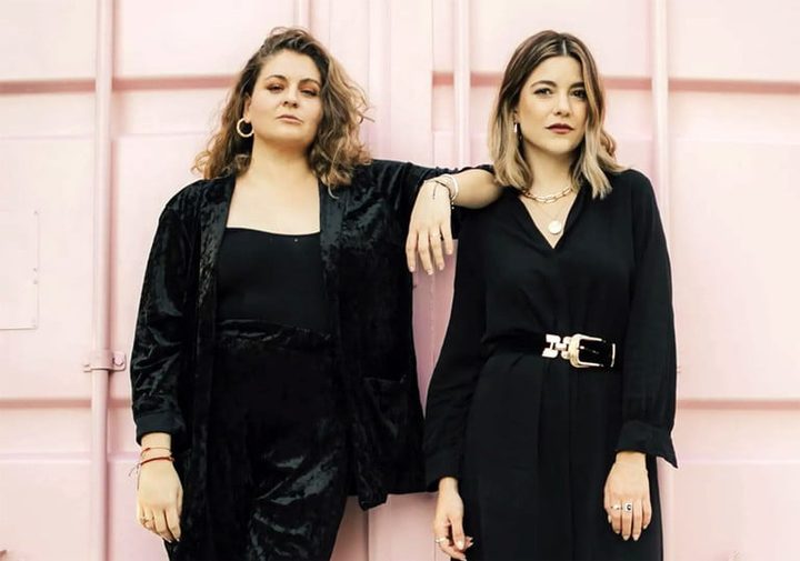 Lety Sahagún y Ashley Frangie, creadoras de Se regalan dudas