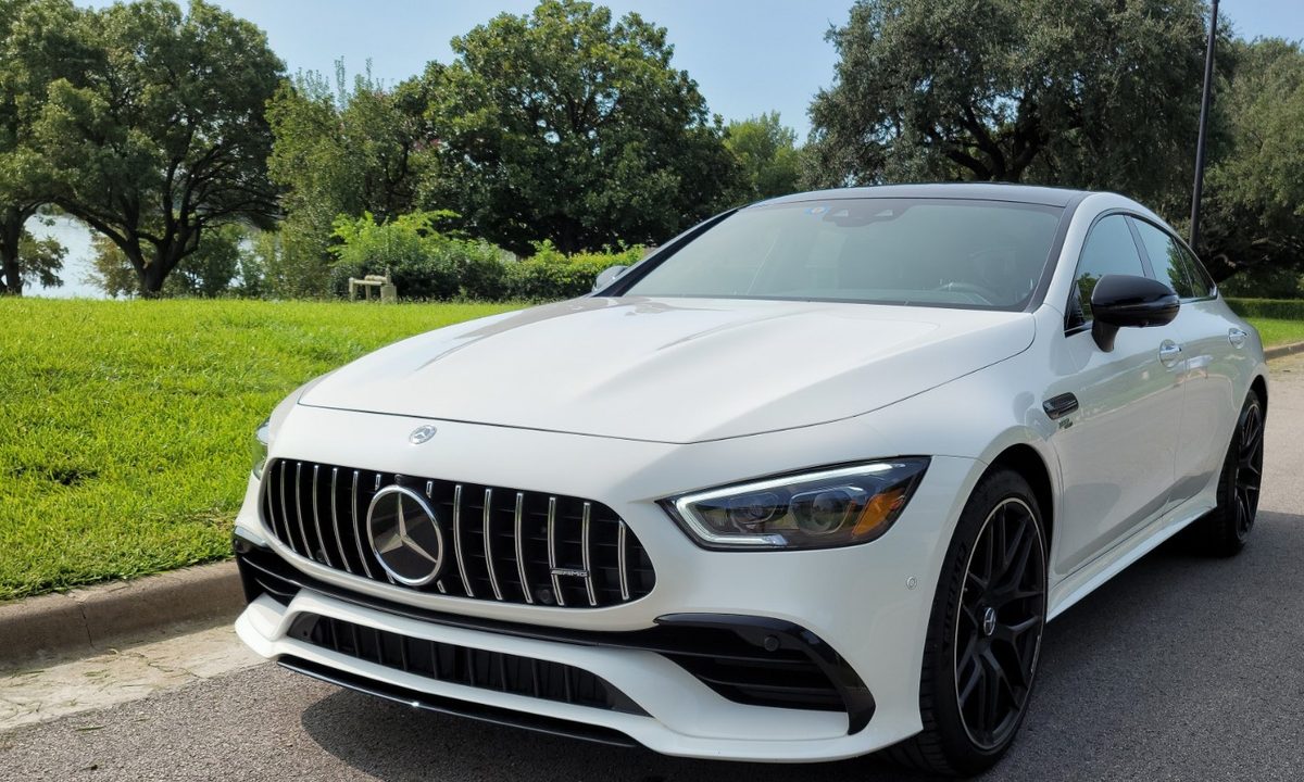 Mercedes-Benz AMG GT 53, blanco, visto de frente