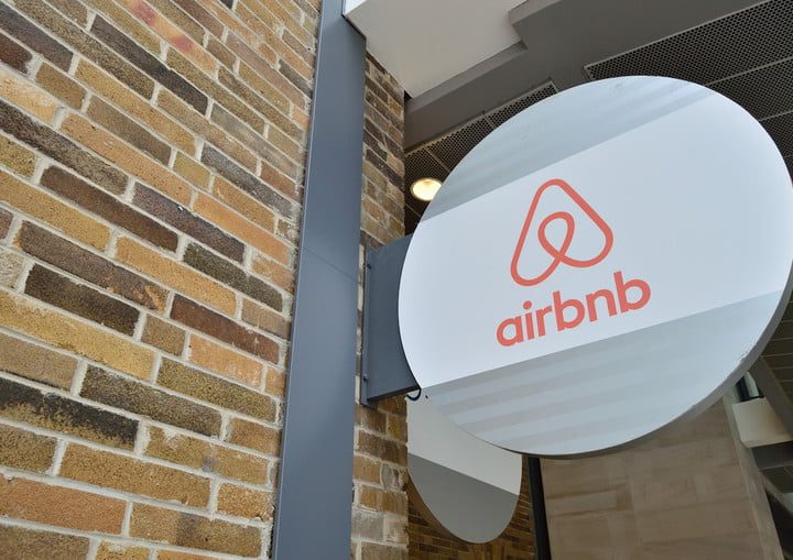 logo airbnb
