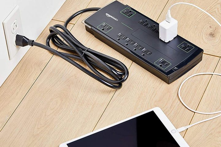 Tira de contactos de AmazonBasics