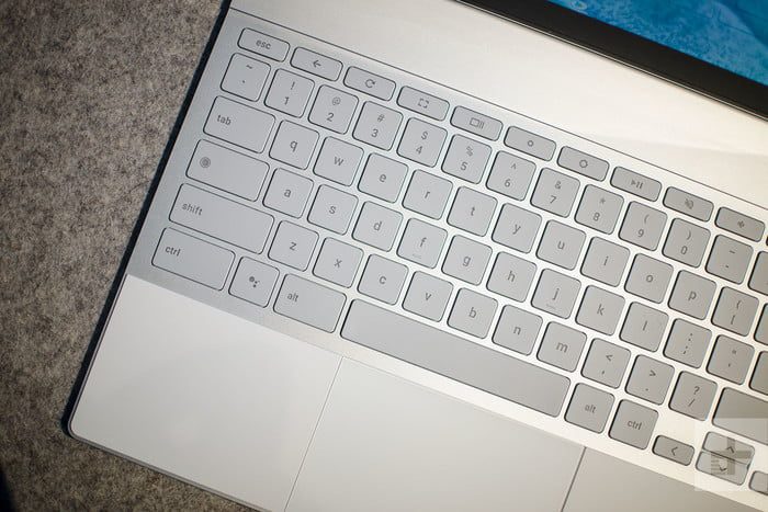 Teclado de Google PixelBook, para el comparativo de Google Pixelbook vs. Samsung Chromebook Pro