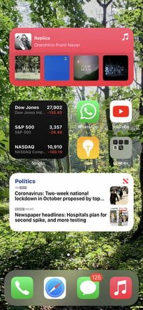 Pantalla de inicio de iPhone para aprender a usar la app Library en iOS 14
