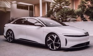 Lucid anunció para 2021 su potentado sedán eléctrico Air