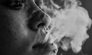 Cuestionan uso medicinal de cannabis en pacientes con cáncer