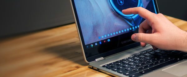 Detalles de Samsung Chromebook Pro, para el comparativo de Google Pixelbook vs. Samsung Chromebook Pro