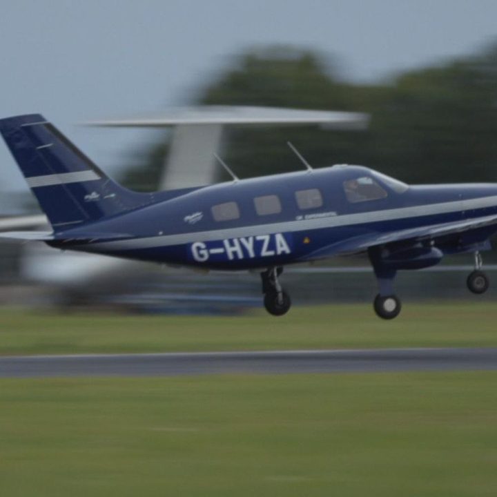 La imagen muestra un avión de ZeroAvia impulsado sólo por hidrógeno.