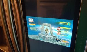 La imagen muestra a un usuario de Instagram jugando Doom en su nevera inteligente.