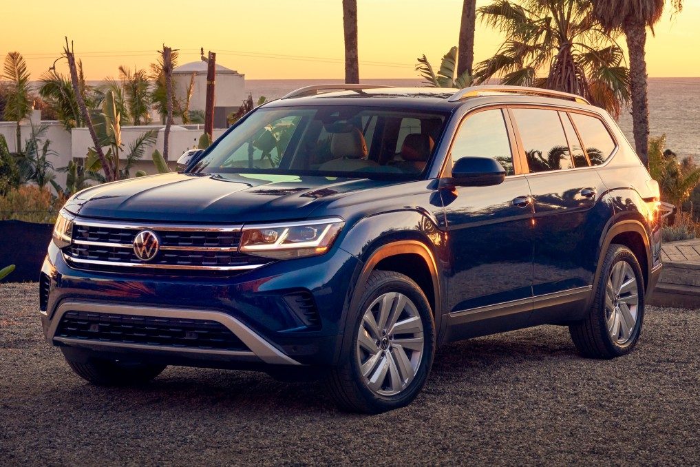 Vista angulada frontal de la VW Atlas 2021