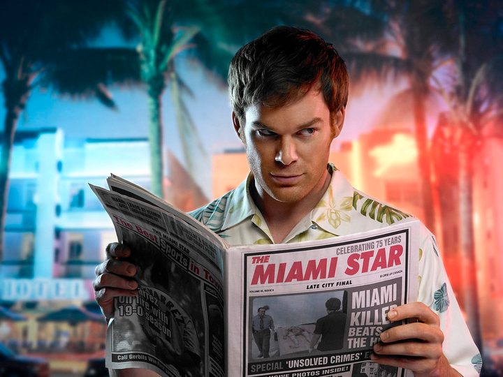 La imagen muestra al personaje principal de la popular serie Dexter.