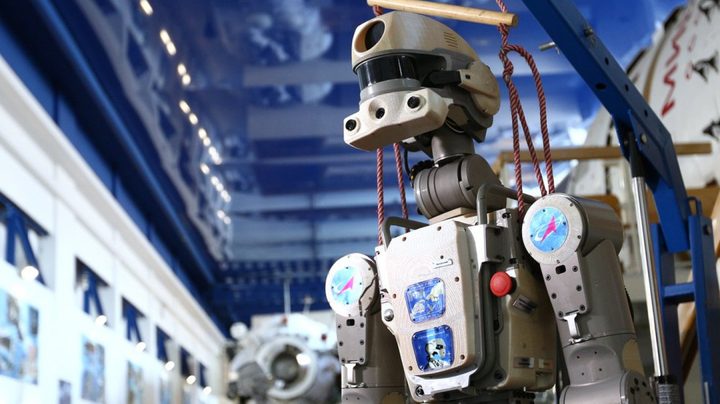 La imagen muestra a Fedor, robot rusa que forma parte de la Estación Espacial Internacional.
