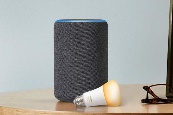 Paquete de Amazon Echo con foco phillips para comprar en el Amazon Prime Day