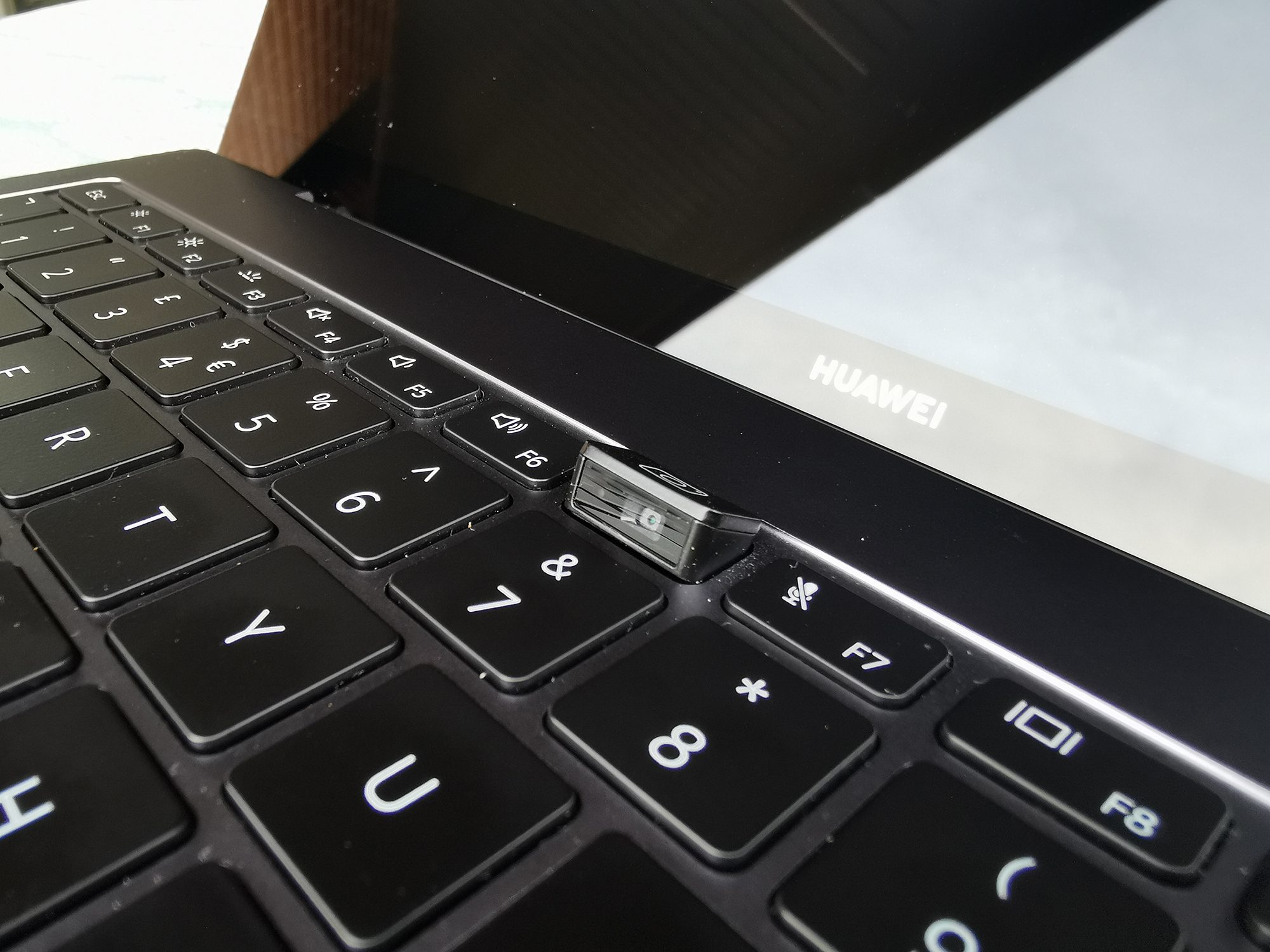 revision huawei matebook x pro camara 2