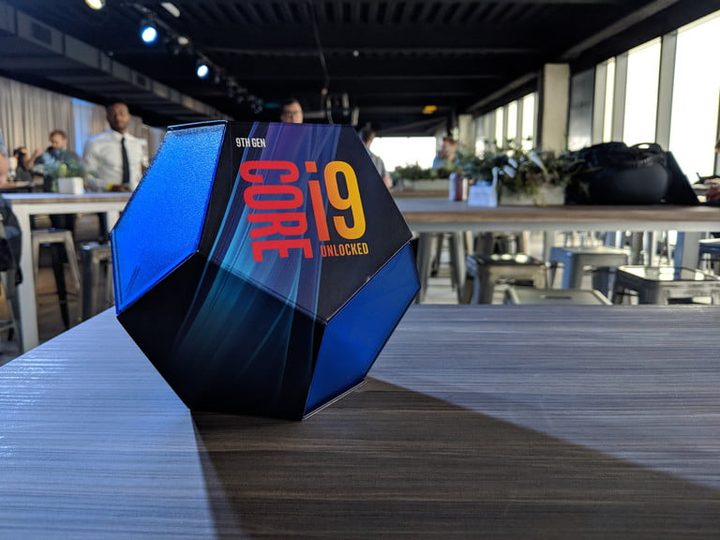 Pretty box de procesador Intel para comparar Intel Core i7 vs. i9