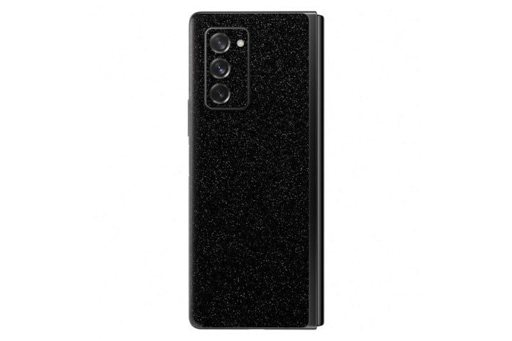 Slickwraps Deep Space Skin, una de las mejores fundas para Samsung Galaxy Z Fold 2 en 2020