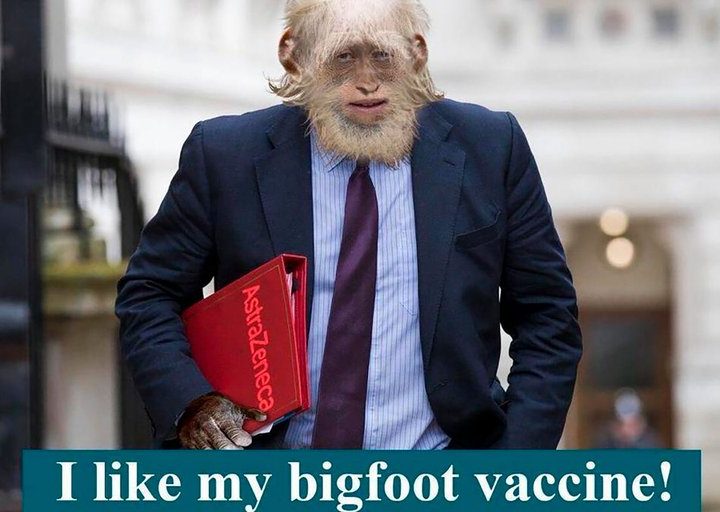 La imagen muestra parte de la campaña rusa para ridiculizar la vacuna de Oxford.