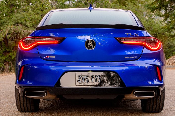 Acura TLX 2021 vista trasera centrada