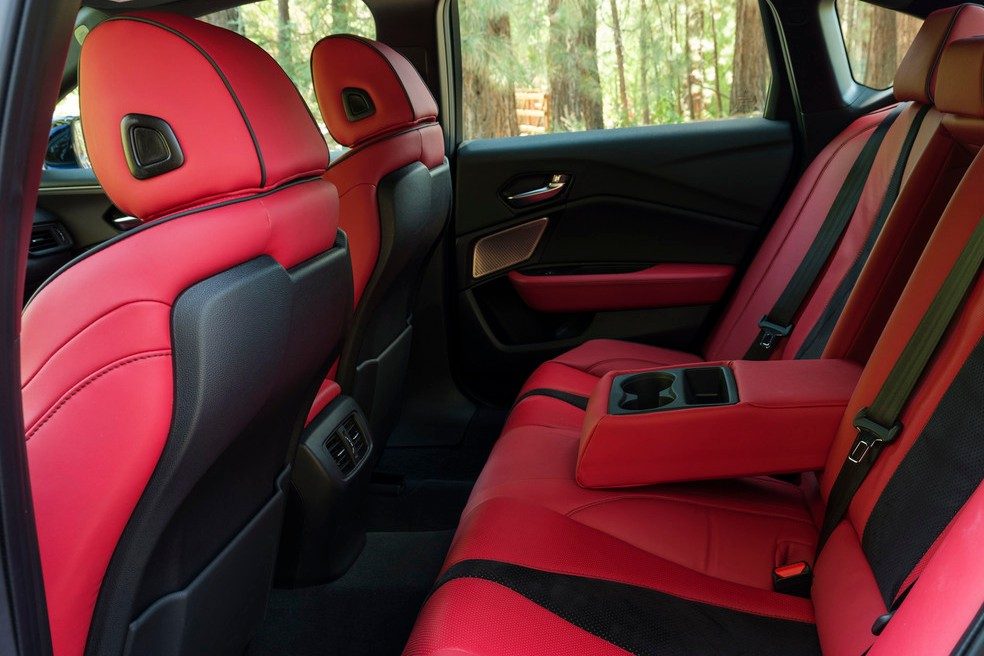 Asientos traseros de Acura TLX 2021