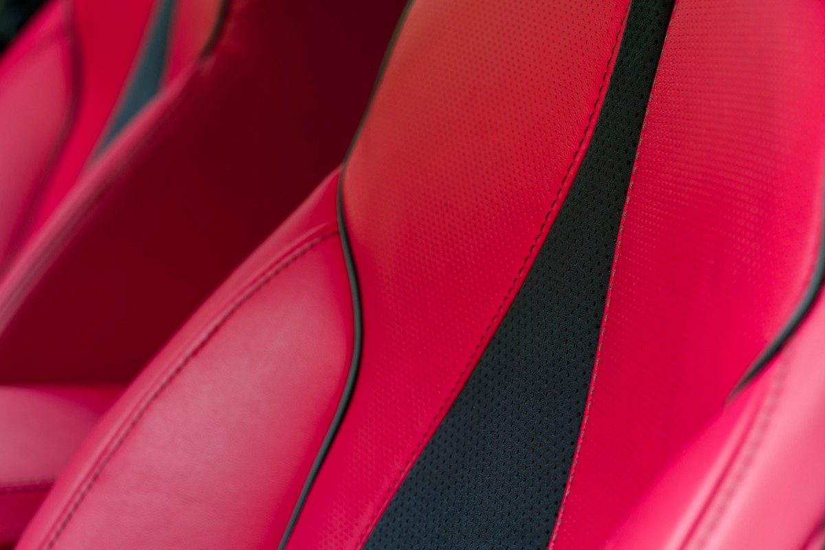 Acura TLX 2021vista parcial de asientos