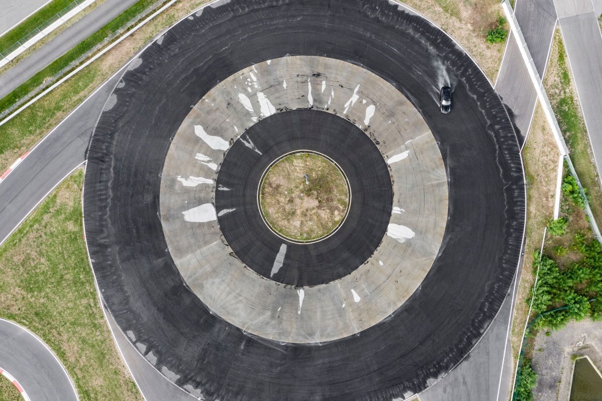 drift 55 minutos porsche taycan b dji 0159