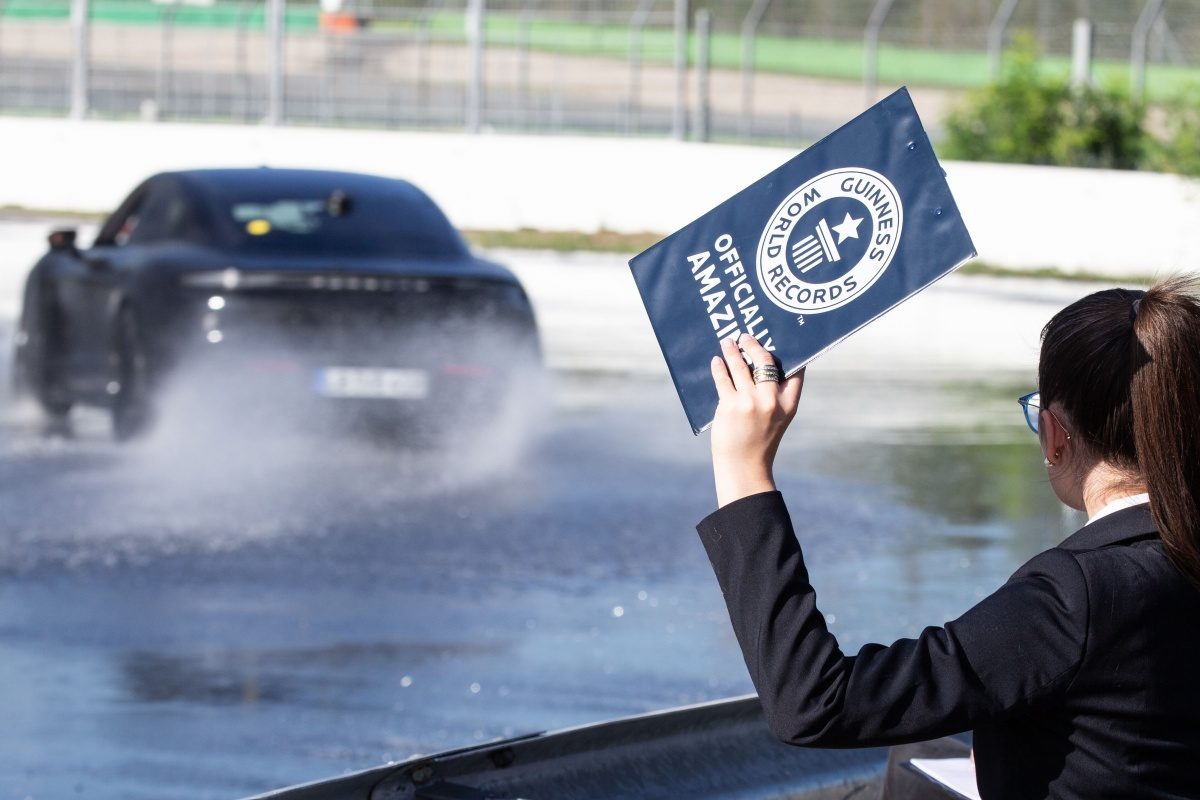 drift 55 minutos porsche taycan b 29r2451