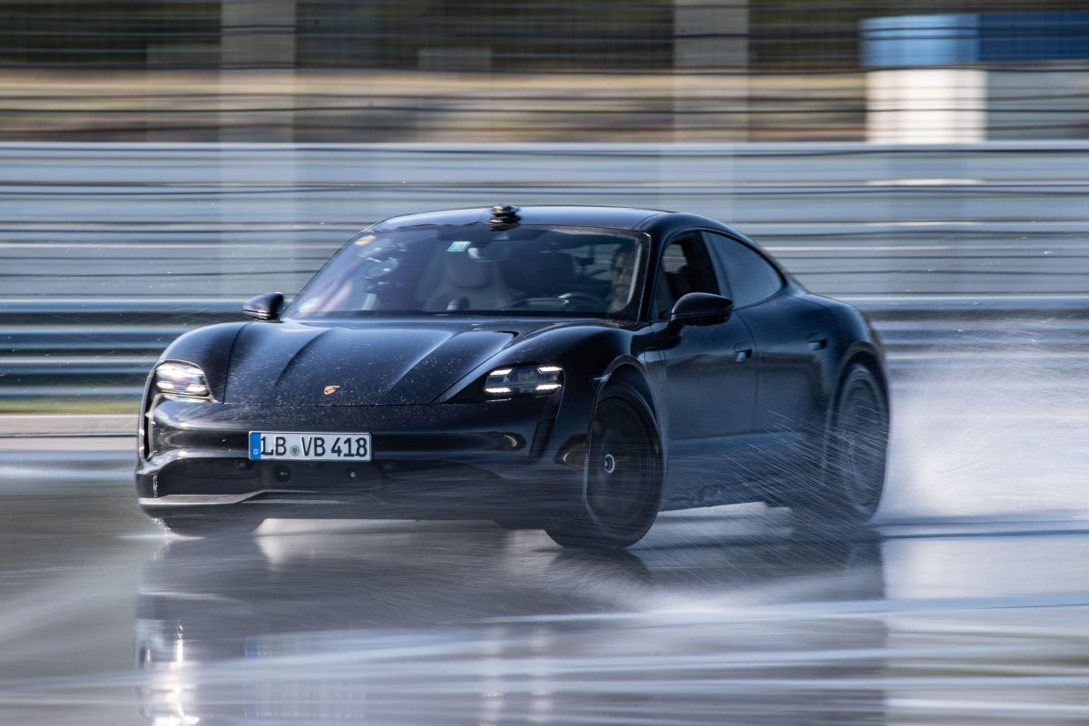 drift 55 minutos porsche taycan b wr 6880