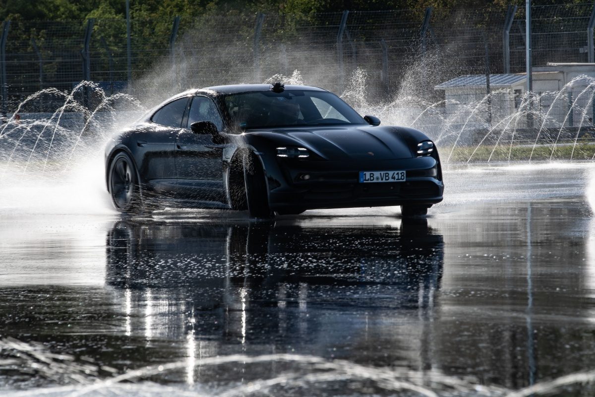 drift 55 minutos porsche taycan b wr 7283
