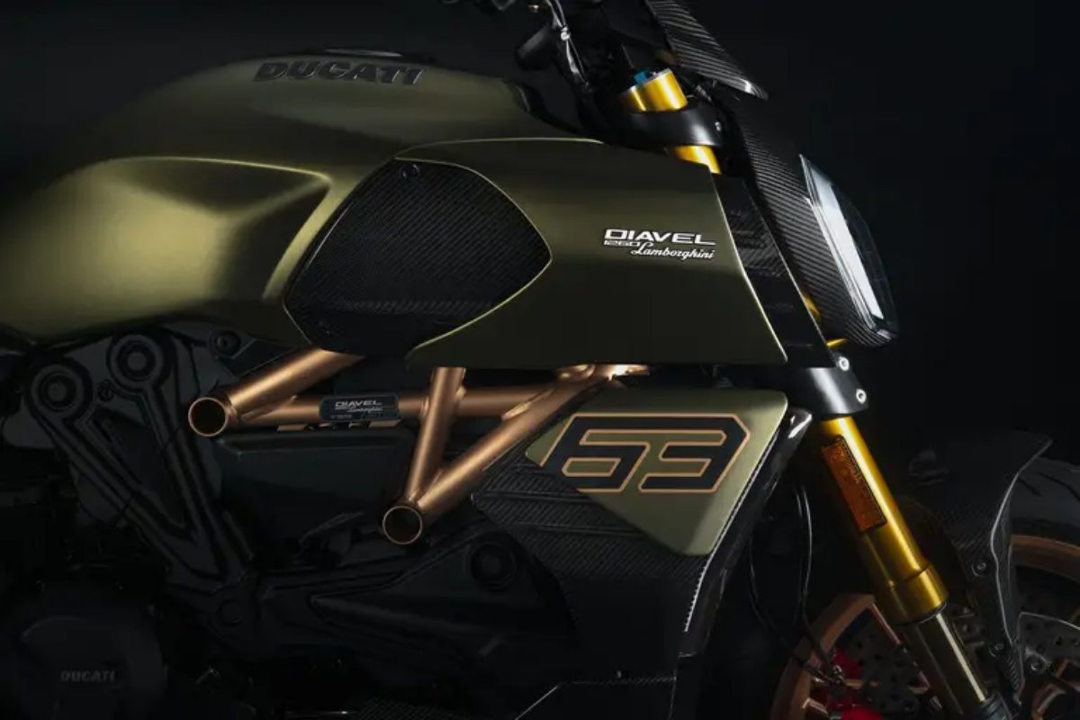moto ducati inspirada lamborhini sian lambo 4