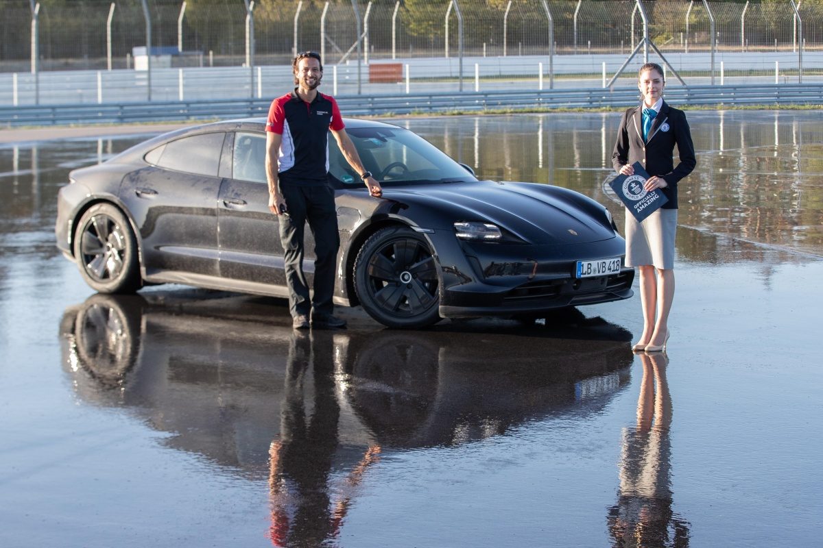 drift 55 minutos porsche taycan ellos