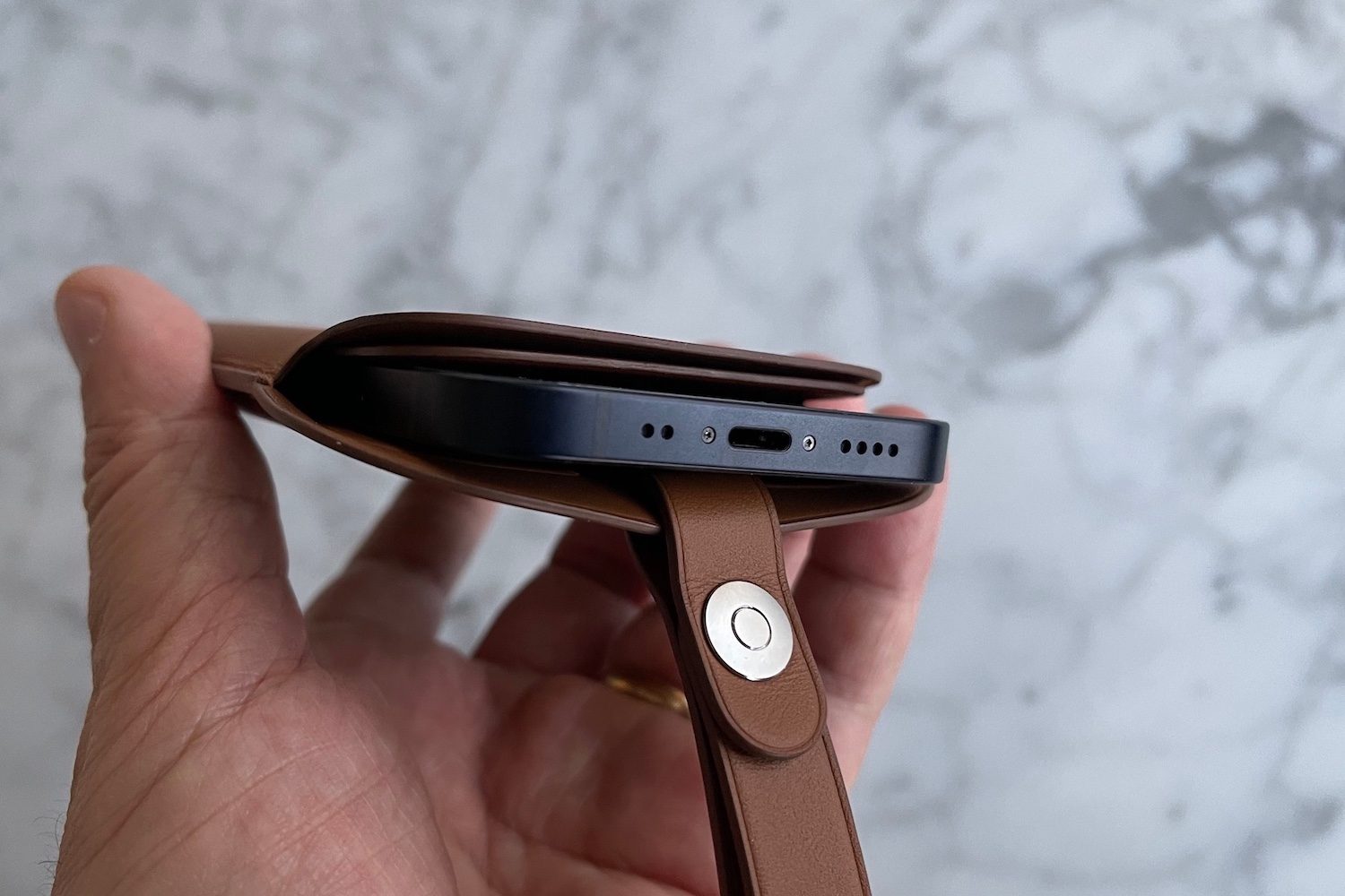 review iphone 12 mini opinion precio magsafe leather sleeve 3