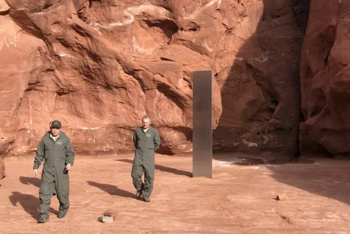 extrano monolito zona rural utah nwglbdeegwyy1ramtqrl