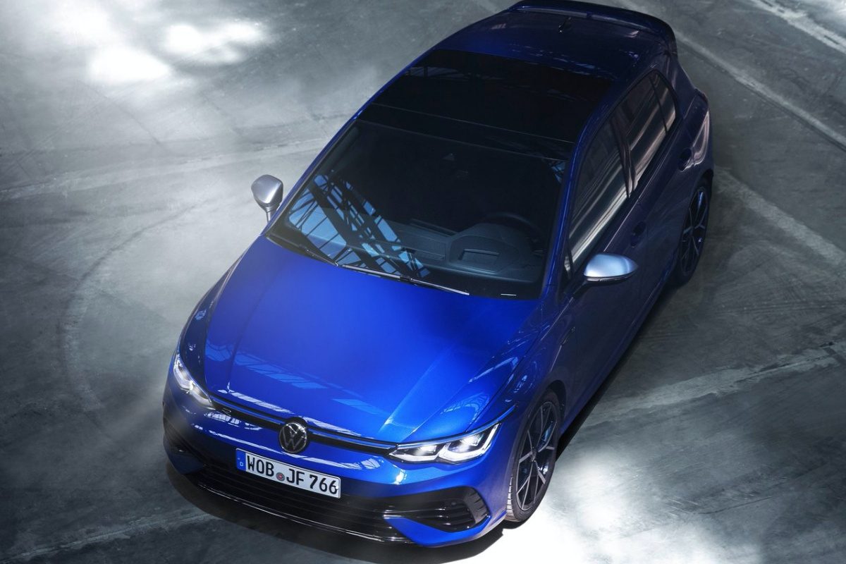 volkswagen lanzo golf mas potente r 2022 1280 02