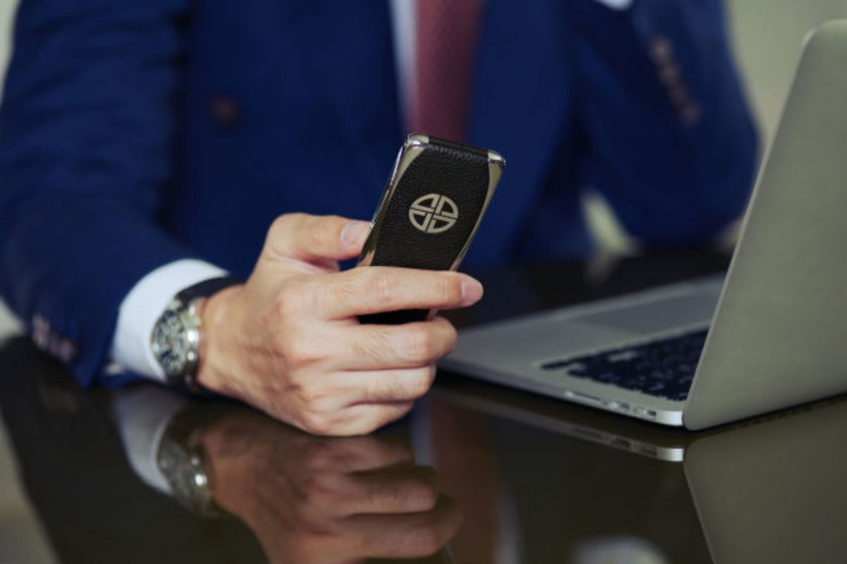 rico compraria telefono 2g xor 2