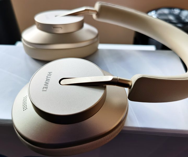 Audífonos Huawei Freebuds Studio en primer plano