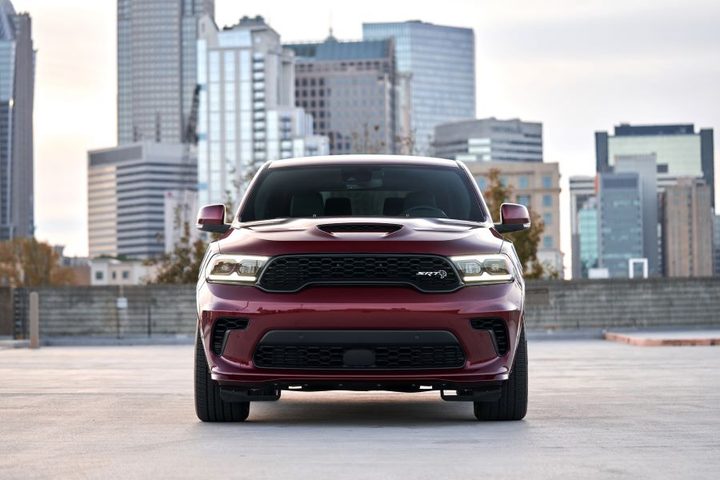 Vista frontal de Dodge Durango SRT Hellcat 2021