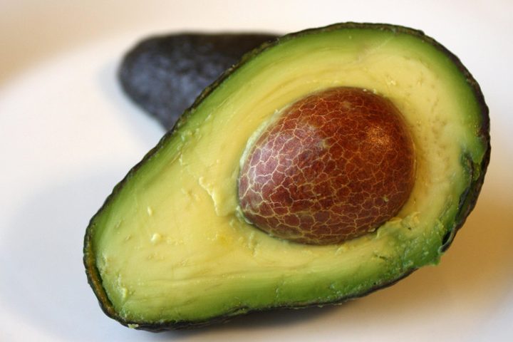 Investigadoras de la Universidad de Illinois encuentran que comer aguacate fortalece la flora intestinal
