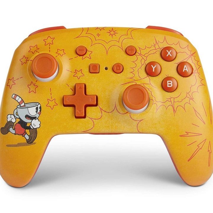 Un control para Nintendo Switch de Power A con diseño de Cuphead