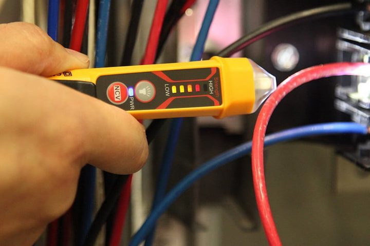 Probador de voltaje Klein