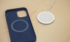 Samsung Galaxy S21 vs. iPhone 12