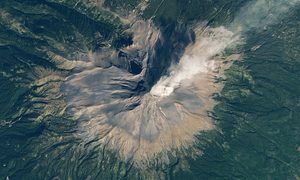 Una foto satelital del volcán Popocatépetl