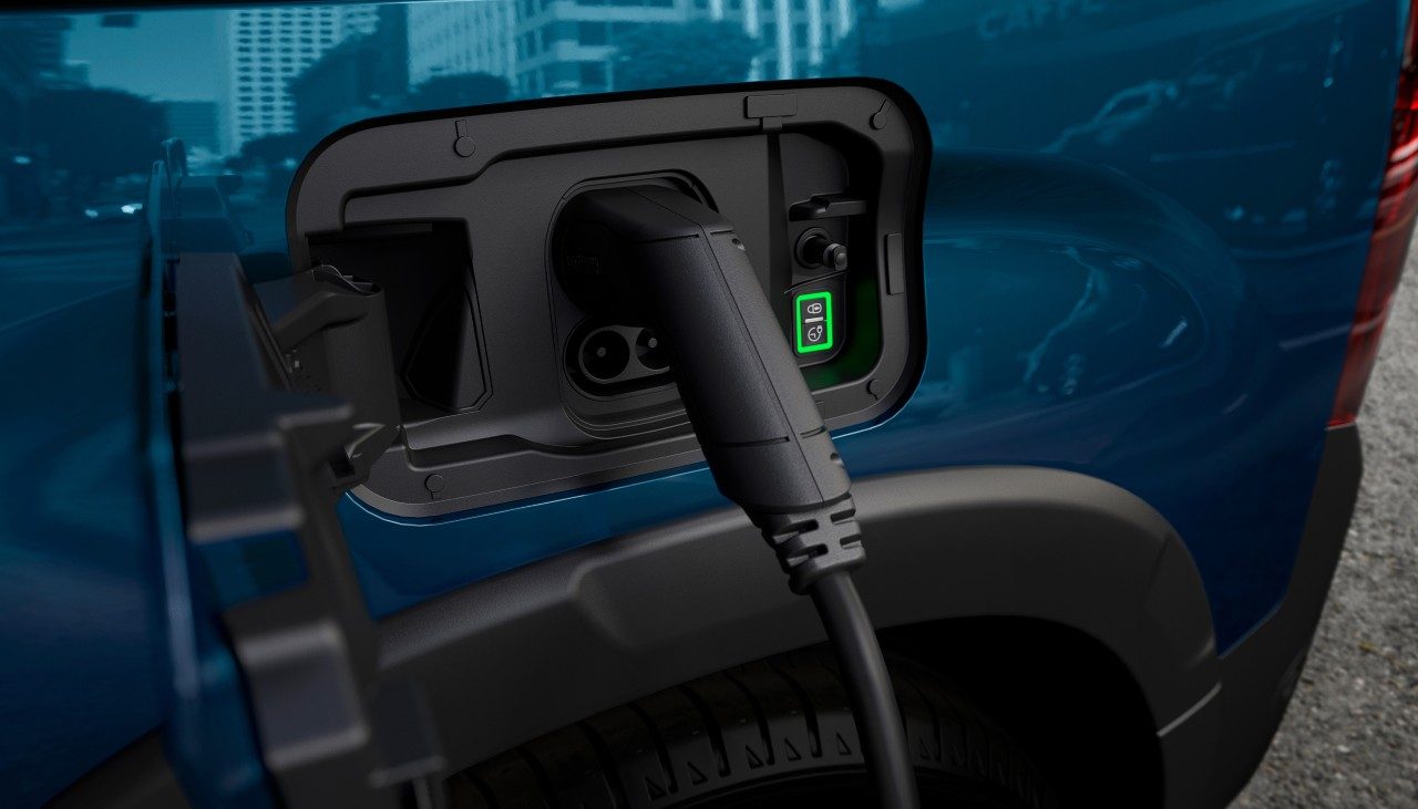 puerto de carga Peugeot e-Rifter