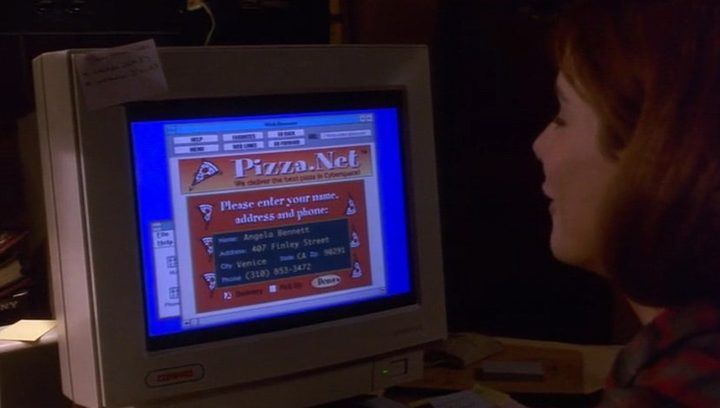 Una imagen de la película "The Net" en la que Sandra Bullock pide una pizza por internet