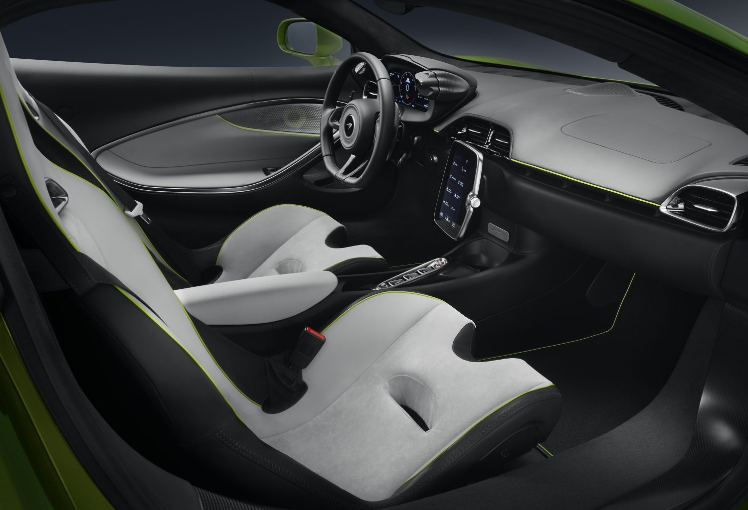 McLaren Artura 2022 seats